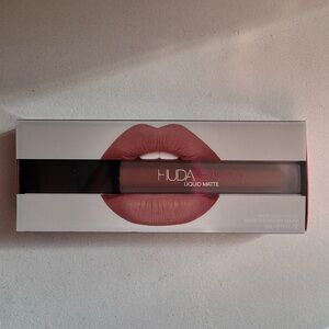 Huda Beauty Liquid Lipstick